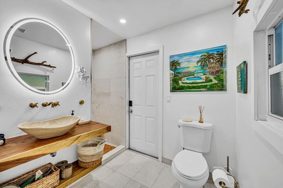 Back cottage at Butterfly House Islamorada